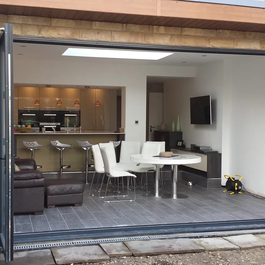Bifold Moorgate